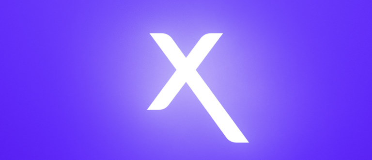 Rectángulo púrpura con logotipo X
